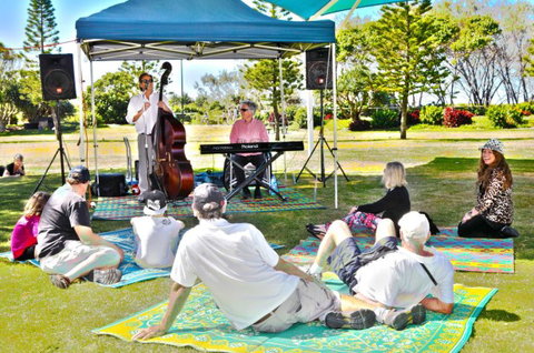 Coolangatta Beachfront Markets - SA Accommodation 8