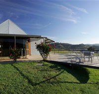 Dalwhinnie Wines - SA Accommodation
