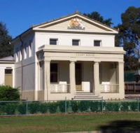 Berry Courthouse - SA Accommodation