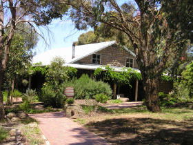 Dales Creek ACT SA Accommodation