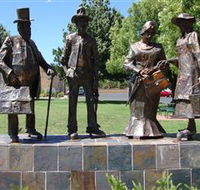 Dad Dave Mum and Mabel - SA Accommodation