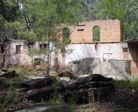 Newnes Shale Oil Ruins - SA Accommodation 0
