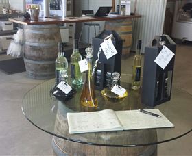 Shire Shuttle Bus  - SA Accommodation 8