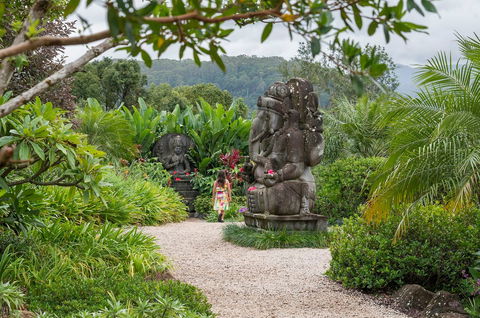 Crystal Castle & Shambhala Gardens - SA Accommodation 4