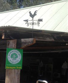 Canoelands Orchard - SA Accommodation 3