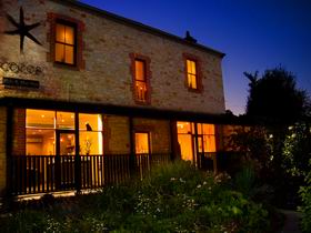 Cocos Hair And Day Spa - SA Accommodation 0