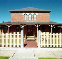 Wentworth Courthouse - SA Accommodation