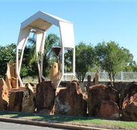 Jericho Crystal Trumpeters - SA Accommodation