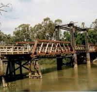 Swan Hill - Murray River Road Bridge - SA Accommodation