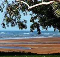 Beachfront Hotel - SA Accommodation