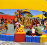 Holland Park Swimming Pool - SA Accommodation