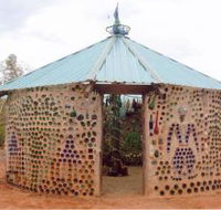 Aladdins Cave Bottlehouse - SA Accommodation