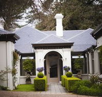Duneira Mt Macedon - SA Accommodation