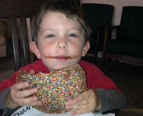 Corowa Whisky And Chocolate - SA Accommodation 3