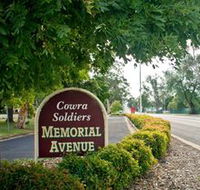 Memorial Avenue in Cowra - SA Accommodation