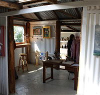 Tin Shed Gallery - SA Accommodation