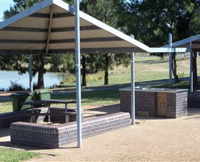 Point Hut Pond Park - SA Accommodation 4