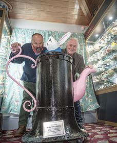 Bygone Beautys Treasured Teapot Museum And Tearooms - SA Accommodation 7