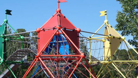 Fadden Pines Playground - SA Accommodation 3