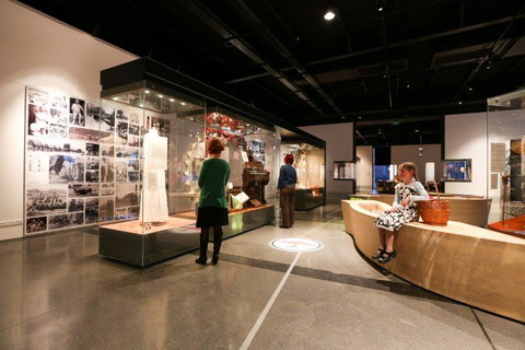 Albury Library Museum - SA Accommodation 8