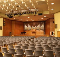 Wollongong Town Hall - SA Accommodation