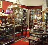 Nerilee Antiques - SA Accommodation