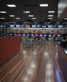Club300 Bowling And Bar - SA Accommodation 0