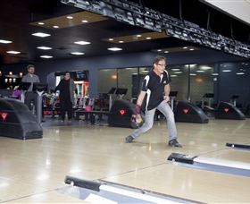 Club300 Bowling And Bar - SA Accommodation 2