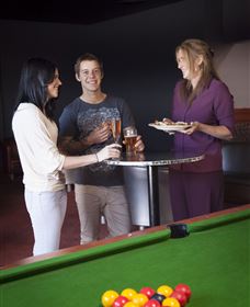 Club300 Bowling And Bar - SA Accommodation 5