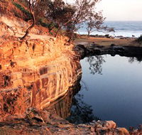 Angourie Blue Pool - SA Accommodation