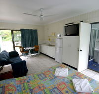 Tropical Palms Inn - SA Accommodation