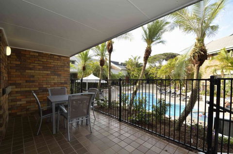 Glen Eden Beach Resort - SA Accommodation 1