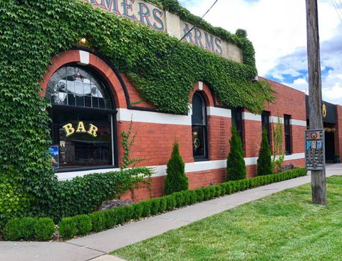Farmers Arms Hotel & Art Suites Daylesford - SA Accommodation 0