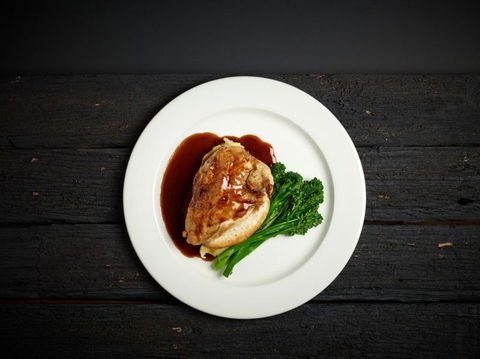 Farmers Arms Hotel & Art Suites Daylesford - SA Accommodation 12