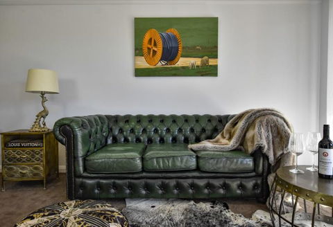 Farmers Arms Hotel & Art Suites Daylesford - SA Accommodation 3