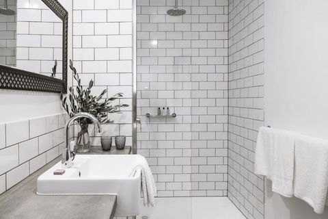 Farmers Arms Hotel & Art Suites Daylesford - SA Accommodation 7
