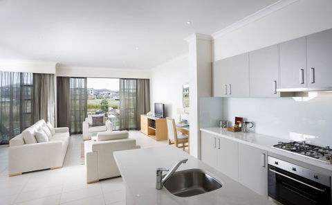 Mercure Kooindah Waters Central Coast - SA Accommodation 1