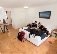 Base Airlie Beach Resort - SA Accommodation