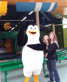 At Theme Park Central Holiday House - SA Accommodation 1