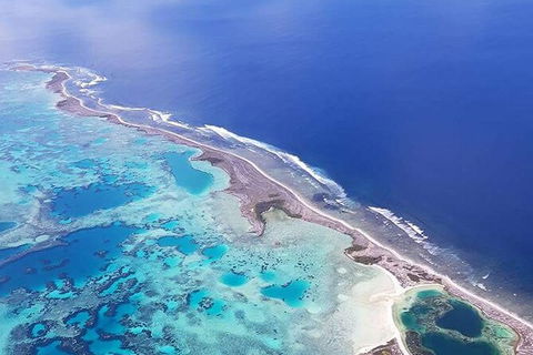 Abrolhos Islands Fixed-Wing Scenic Flight - SA Accommodation 4