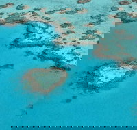 Reef and Island Scenic Flight from Airlie Beach - SA Accommodation