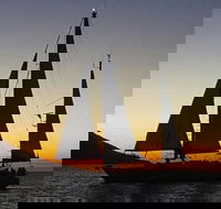 Magnetic Island Sunset Sail - SA Accommodation
