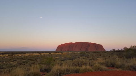 Uluru (Ayers Rock) Sunset With Outback Barbecue Dinner And Star Tour - SA Accommodation 2