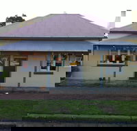 Teddy Bears Downstairs and Grandma's Feather Bed - SA Accommodation