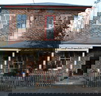 Bay Tree Gallery - SA Accommodation