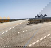 Eyre Highway - SA Accommodation