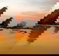 Glasshouse Rocks and Pillow Lava - SA Accommodation