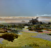 Glass House Mountains to Sunshine Coast Shores - SA Accommodation