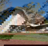 John Flynn Memorial Uniting Church - SA Accommodation