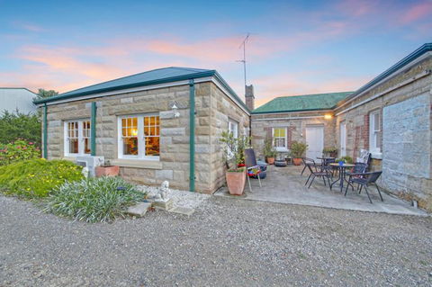 Made In Marulan - SA Accommodation 0